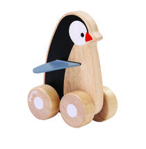 Rollender Pinguin PT5444 Plan Toys 1