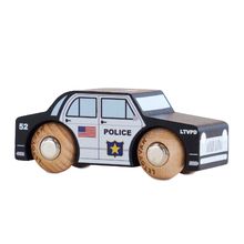 Auto Sam Nr 41 TV-GT255 Le Toy Van 1