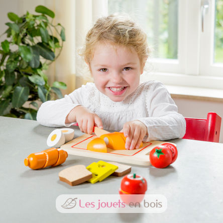 Lebensmittel aus Holz zum Schneiden NCT10578 New Classic Toys 4