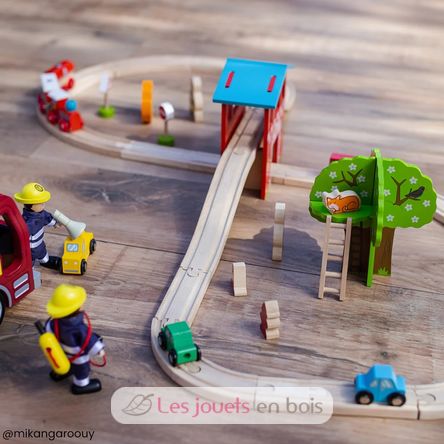 Holzeisenbahn Set Feuerwehr und Rettungsdienste BJT037 Bigjigs Toys 5