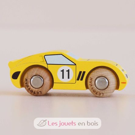 Auto Luca Nr 24 TV-GT135 Le Toy Van 4
